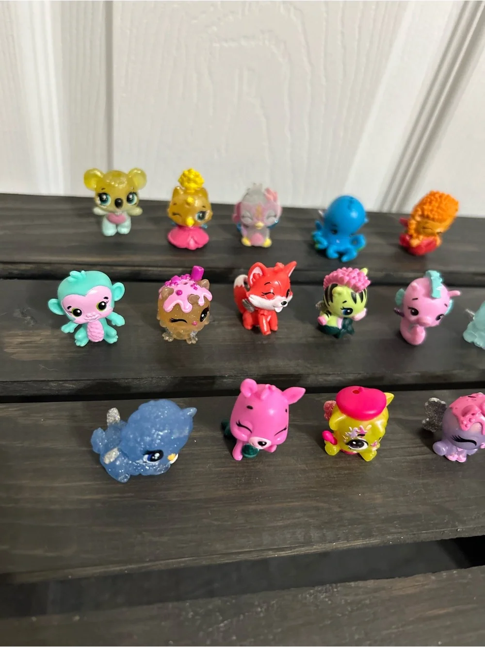 Bundle of 17 Spin Master Hatchimals Colleggtibles tiny figures